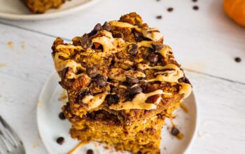 Starving for Healthy Pumpkin Oatmeal Bars?