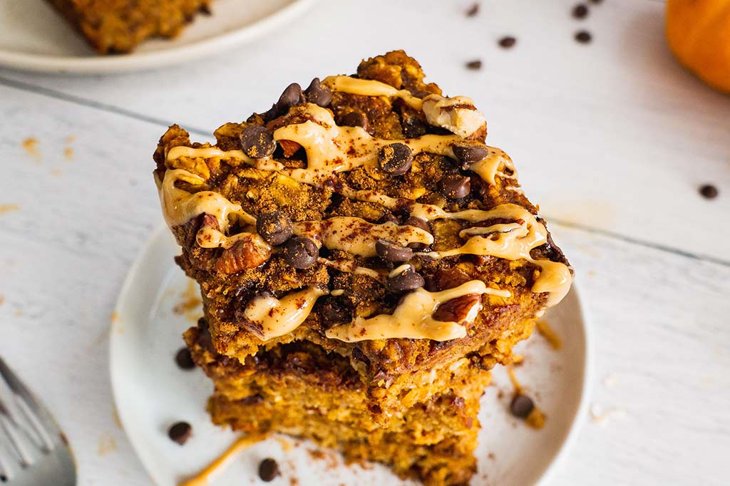 Starving for Healthy Pumpkin Oatmeal Bars?